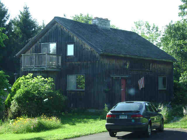 Building photograph for 263 MUNGER LN